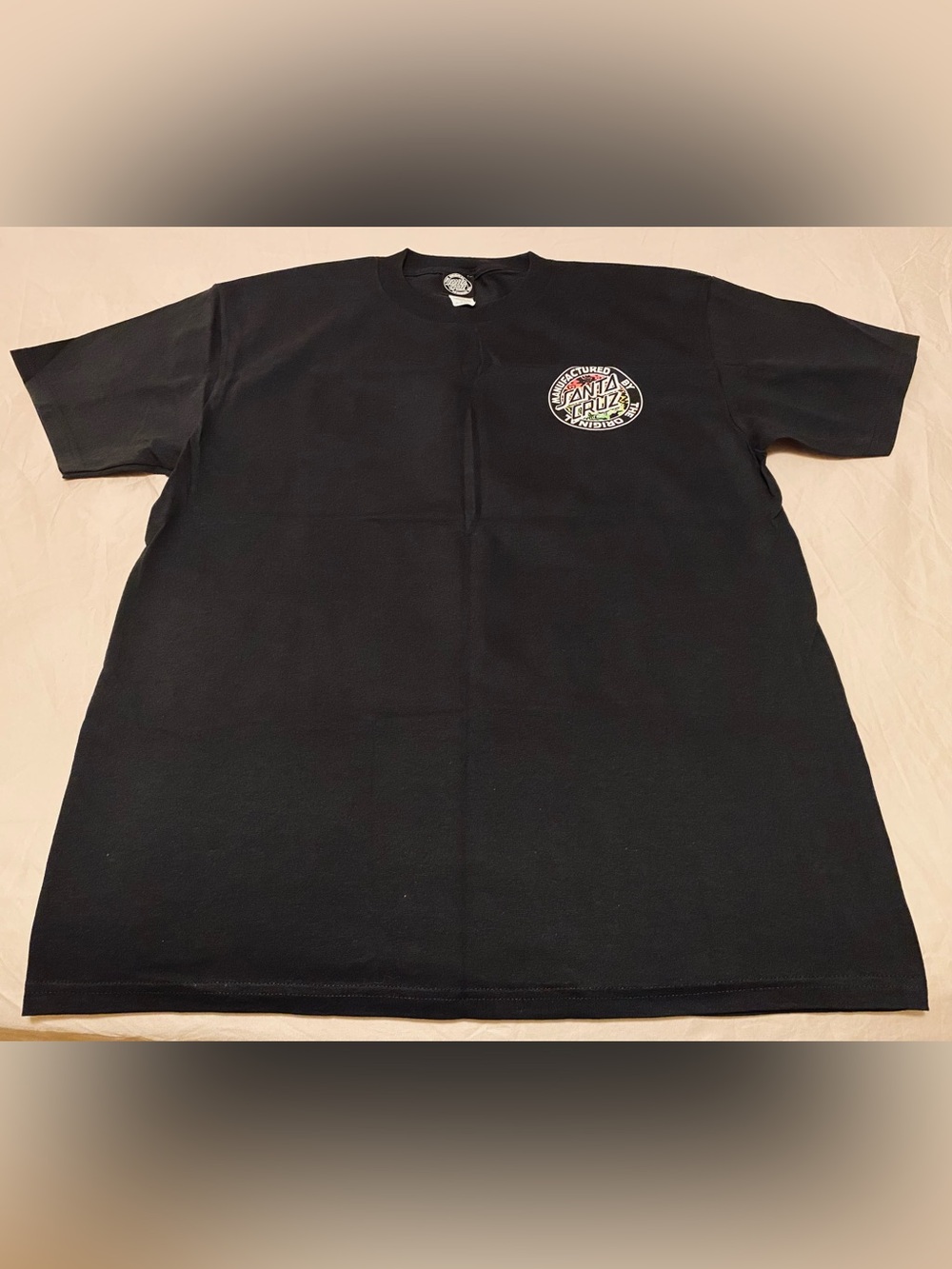 Santa Cruz Skateboard T-Shirt Size Large Men’s NWOT